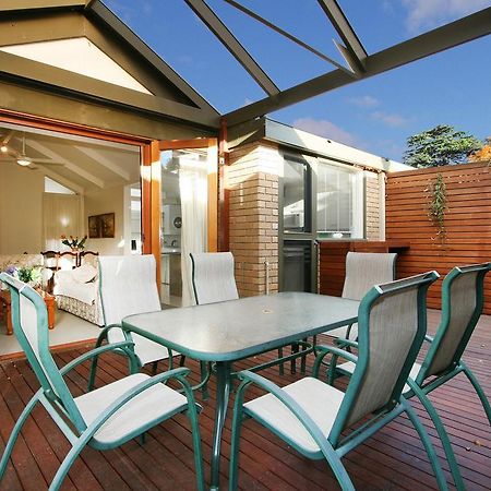 Wattle Holiday Rental Melbourne Room photo