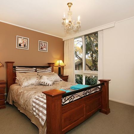 Wattle Holiday Rental Melbourne Room photo